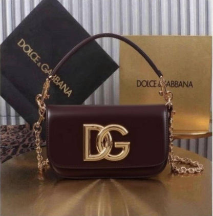 D&G

90 dhs🇦🇪

Good quality 

with box
🎁🎁🎁

Zain35
♥️♥️♥️