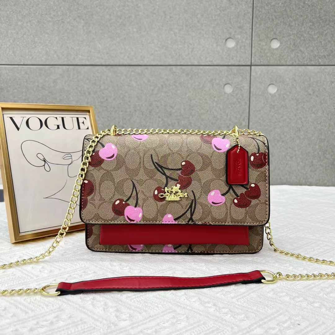 Coach 
65 dhs🇦🇪

Zain137
♥️♥️♥️