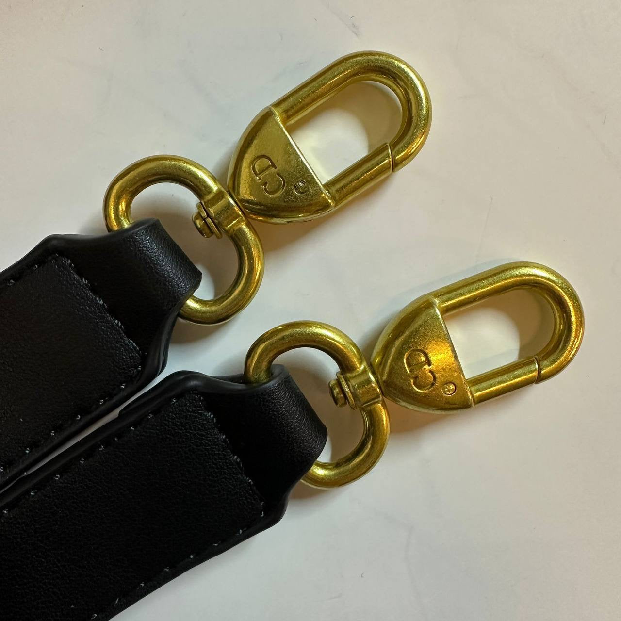 DIOR RESTOCK 

GOOD QUALITY 
BIG SIZE 

120 dhs🇦🇪

Zain39
♥️♥️♥️