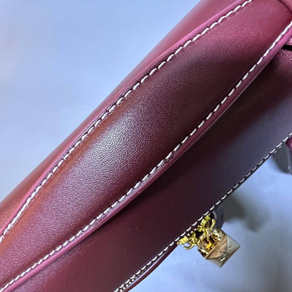 LORA PIANA 

NEW CAME 
GOOD QUALITY 

WITH BOX 
🎁🎁🎁

100 dhs🇦🇪

Zain39
♥️♥️
Loro