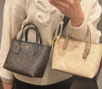 Coach - Prada

85 dhs🇦🇪
Good quality

Zain35
♥️♥️♥️