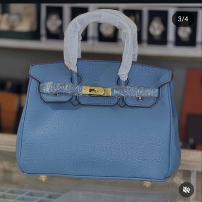 Hermes

good quality

120 dhs🇦🇪
30 CM

Zain143
♥️♥️♥️