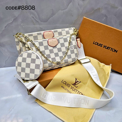 LV
POUCHETTE - 3ɴ1
sɪᴢᴇ : 23 cm

ᴡɪᴛʜ BOX
🎁🎁🎁

70 dhs🪙💕

Zain31
♥️♥️♥️
