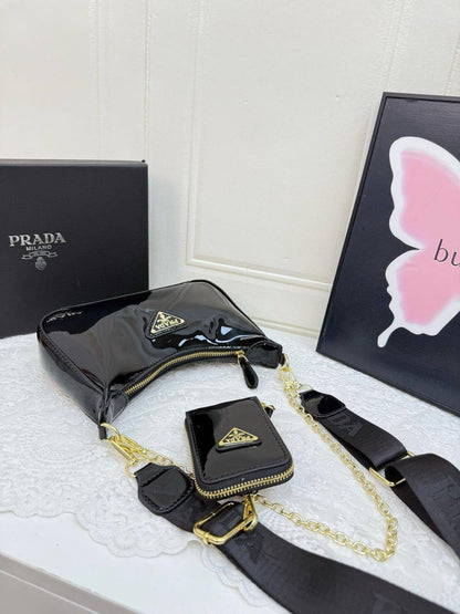 Prada

24 cm
One set

80 dhs🇦🇪

with box
🎁🎁🎁

Zain17
♥️♥️♥️