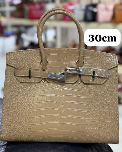 Hermes
30CM no box 
120 dhs🪙

25CM with box
120 dhs🪙

20CM with box 
115 dhs🪙

Zain136
♥️♥️♥️