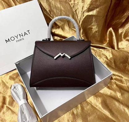 MOYNAT Paris
110 dhs🇦🇪

with box
🎁🎁🎁

size 25cm

Zain26
♥️♥️♥️