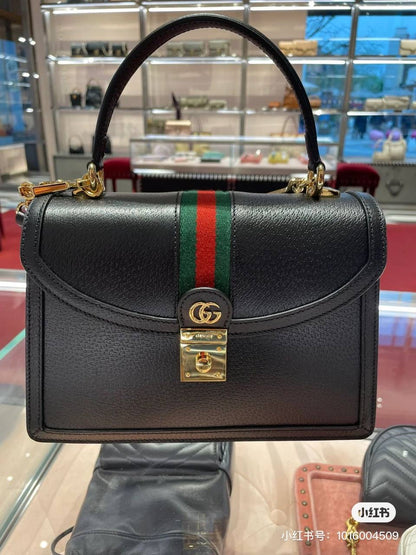 Gucci 
Master
250 dhs🪙💕
#25cm❤️❤️

Zain228
♥️♥️♥️