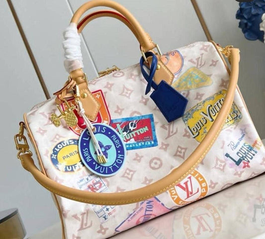 LV
Monogram Flight Mode Speedy 
Master quality
30cm 

with box
🎁🎁🎁

280 dhs🪙💕

Zain95
♥️♥️♥️