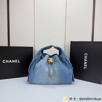Chanel - Master
280 dhs🪙💕

Zain153
♥️♥️♥️