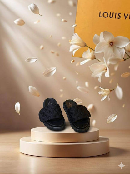 LV
🍁 *SIZE:  36 TO 42*🍁
180 dhs🪙

Zain224
♥️♥️♥️