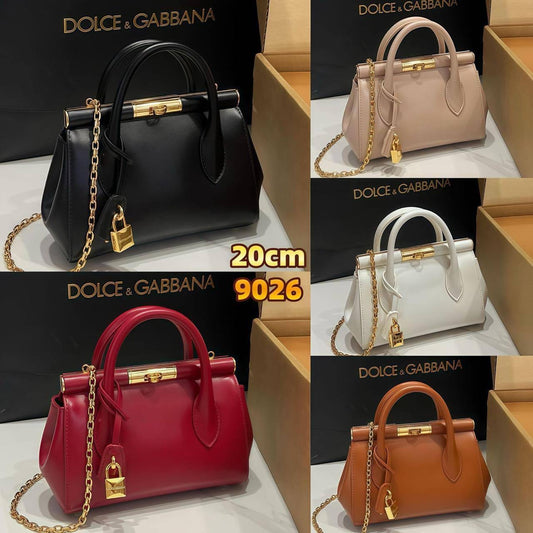 D&G
120 dhs🪙💕

Zain13
♥️♥️♥️