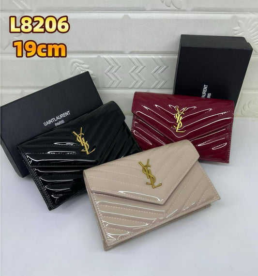 YSL
90 dhs🪙💕

with box
🎁🎁🎁

Zain13
♥️♥️♥️