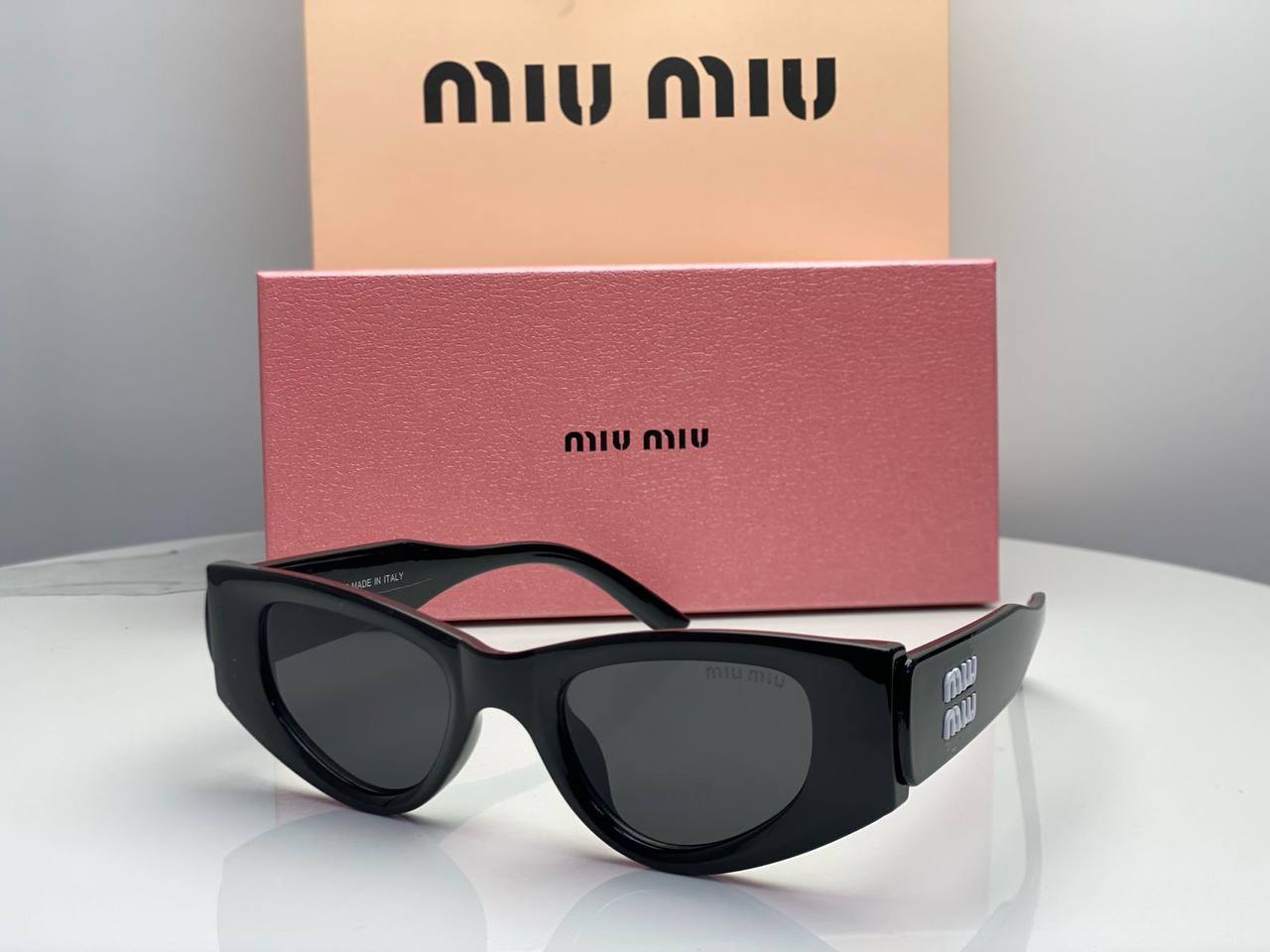 MIU MIU Sunglasses