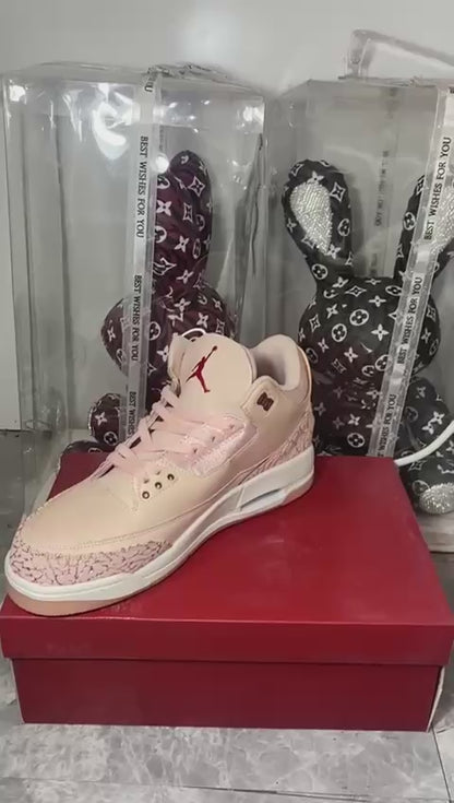 Air Jordan 3 Retro Valentine's Day "Treat Yourself" - Dusty Pink🌸
36-45 AVAILABLE 
250 dhs🪙💕

Zain242
♥️♥️♥️