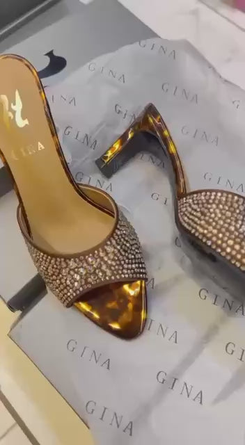 OFFER 😍
Limit Stock ⛔️⛔️
150 dhs🪙🌺
    Size 36-41 available 

Zain88
♥️♥️♥️