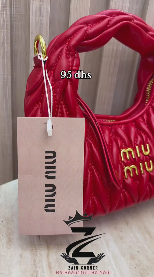 Miu Miu

With box 
🎁🎁🎁

95 dhs🇦🇪

Zain93

اطلبوها من الوتس المثبت في الأعلى👆🏻👆🏻

تواصلو معنا 👈🏻 Zain 
For order WhatsApp pinned 👆🏻

♥️♥️♥️