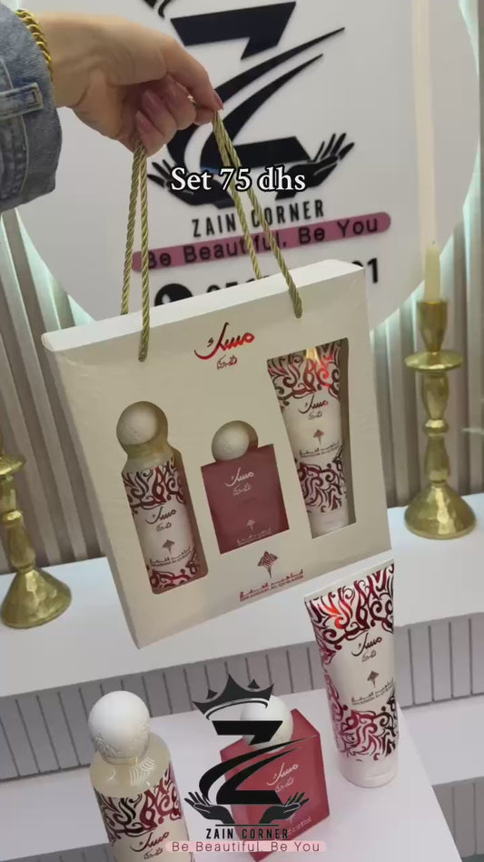 بوكس مسك ابراهيم القرشي
رازبيري
3in1

Perfume
mist
Lotion

75 dhs 

Zaincornerstore

اطلبوها من الوتس المثبت في الأعلى👆🏻👆🏻

تواصلو معنا 👈🏻 Zain 
For order WhatsApp pinned 👆🏻

♥️♥️♥️