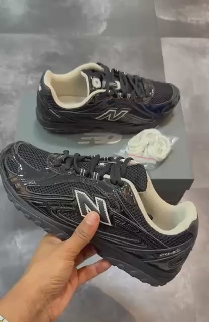 New Balance 204L Black Timberwolf ，
Size 36-45 ，
230 dhs🪙💚

Zain18
♥️♥️♥️