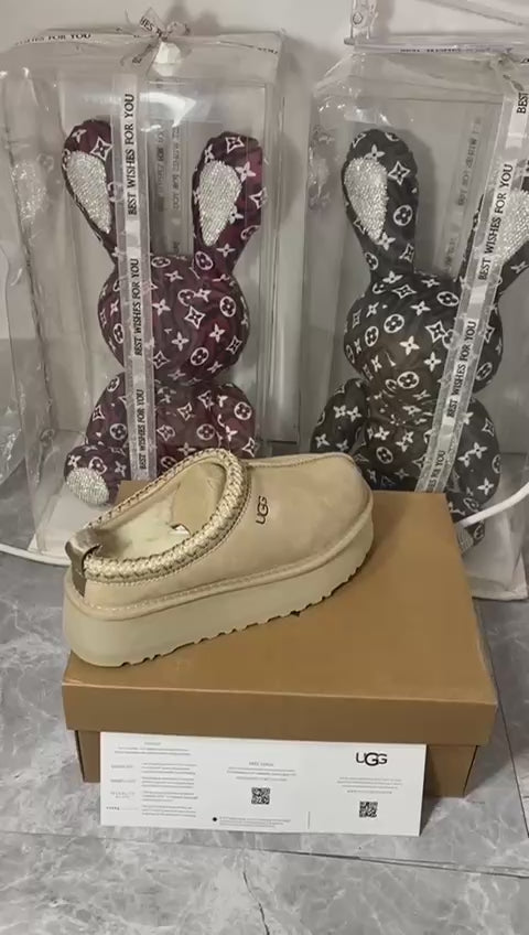 UGG Tazz "Sand"🌸🏝️
36-41 AVAILABLE 🤩
270 dhs🪙💕

Zain242
♥️♥️♥️