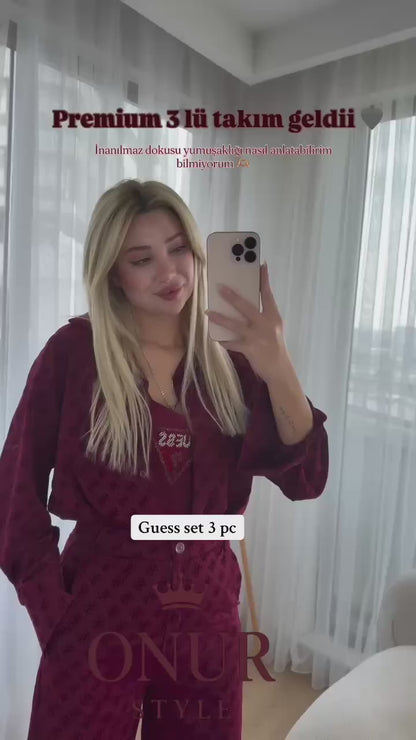 guess set
طقم 3 قطع متوفر ب 3 ألوان 
قماش فخم والكتابة بالمخمل♥️

Set 3pc 
Available in 3 color (brown, burgundy, beige)
Luxurious fabric, all writing in velvet ♥️


230 dhs

OnurStyle 

اطلبوها من الوتس المثبت في الأعلى👆🏻👆🏻

تواصلو معنا 👈🏻 Zain 
Fo