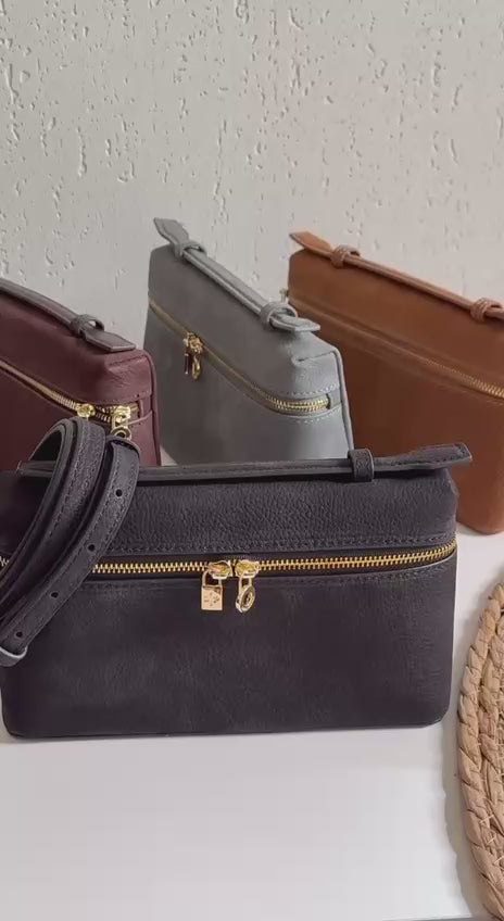 New Collection✨✨✨
LORO PIANA
20cm
350 dhs🪙💚
Top quality 
With box🎁

Zain167
♥️♥️♥️