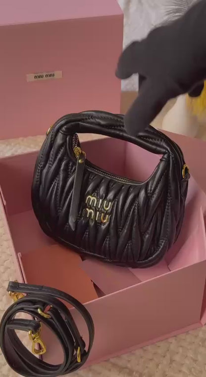 Available Again✨✨✨
MIU MIU

18cm
280 dhs🪙🌺

22cm
300 dhs🪙🌺

Top quality 
With box🎁

Zain167
♥️♥️♥️