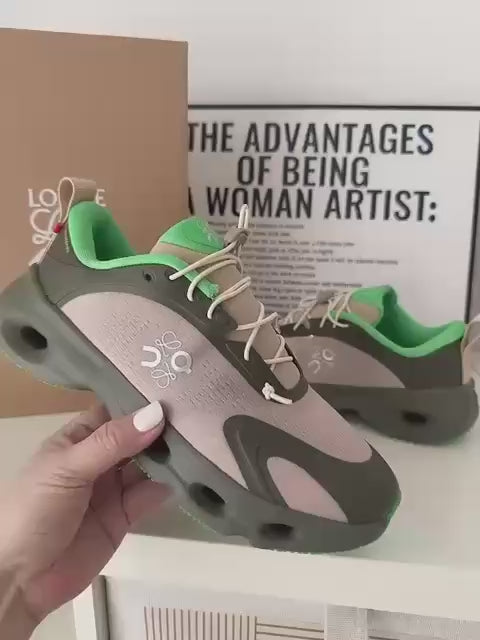 On Cloudsolo & Loewe , 
size 40 to 45, 
250 dhs🪙💕

Zain196
♥️♥️♥️