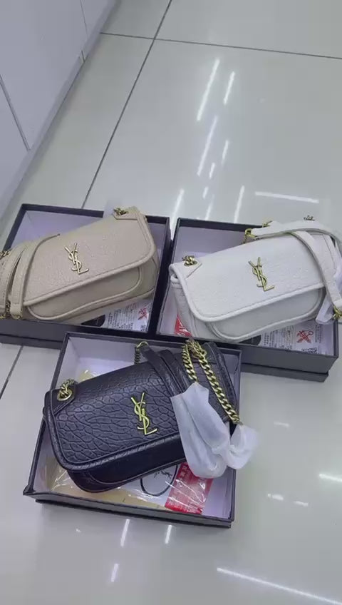 YSL
✨✨NEW  ✨✨
110 dhs🪙💚

with box
🎁🎁🎁

Zain38
♥️♥️♥️