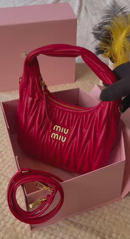 Available Again✨✨✨
MIU MIU

18cm
280 dhs🪙🌺

22cm
300 dhs🪙🌺

Top quality 
With box🎁

Zain167
♥️♥️♥️