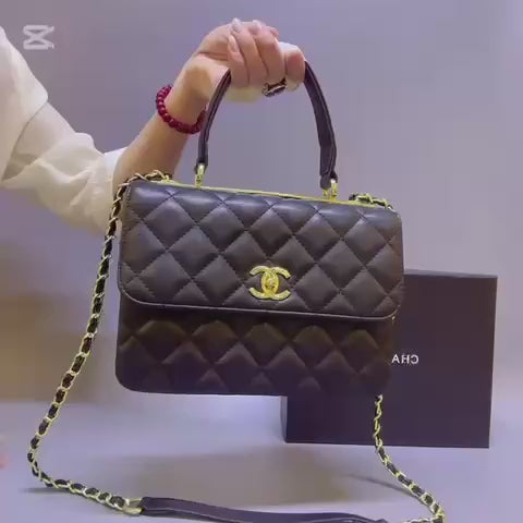 CHANEL
GOOD QUALITY
95 dhs🪙🌺

Zain39
♥️♥️♥️