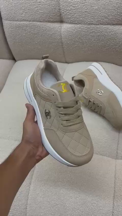 Chanel
New arrivals 👆🏻
Size 36to41      
80 dhs🪙

Zain163
❤️❤️❤️