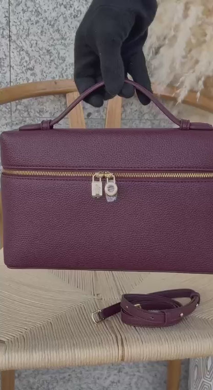 Available Again✨✨✨

LORO PIANA

27cm
370 dhs🪙🌨️

Top quality 
With box🎁

Zain167
♥️♥️♥️