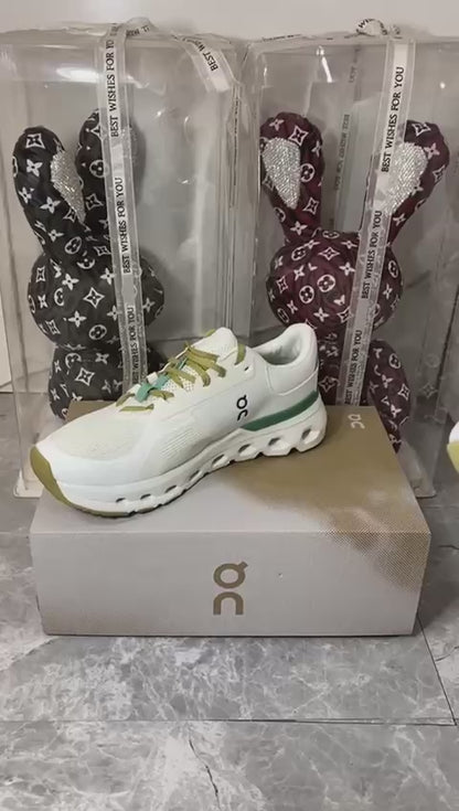 Cloudrunner 2 Sneaker ‘Undyed & Green’💚
Size 36-45 AVAILABLE🤩
200 dhs🪙💕

Zain242
♥️♥️♥️