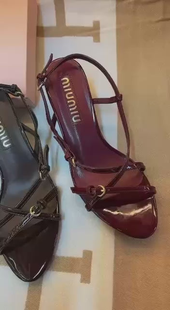 OFFER 😍
Limit Stock ⛔️⛔️
150 dhs🪙🌺
    Size 36-41 available 

Zain88
♥️♥️♥️