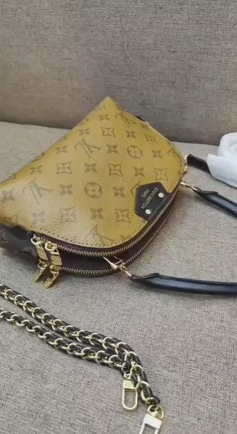 LV
90 dhs🪙💕
size 22cm

Zain26
♥️♥️♥️