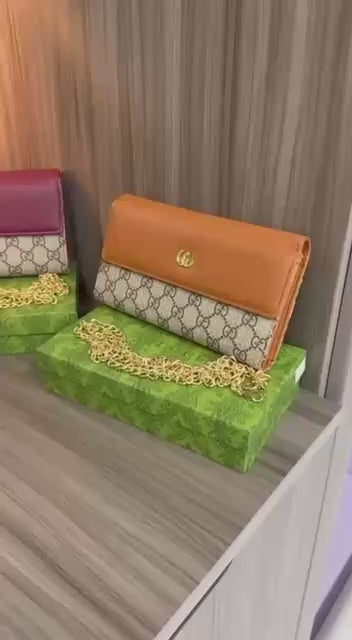 DIOR 
High Quality
NEW CAME  

WITH BOX  
🎁🎁🎁

180 dhs🪙

Zain39
♥️♥️♥️