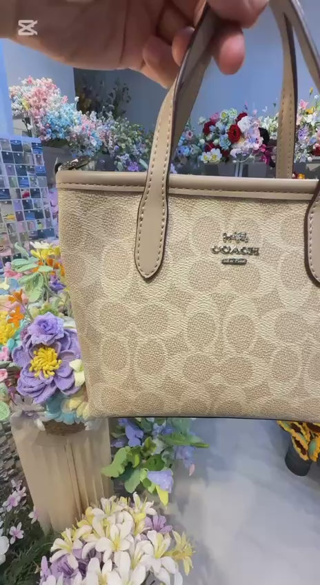 Fendi

110 dhs

Zain190

اطلبوها من الوتس المثبت في الأعلى👆🏻👆🏻

تواصلو معنا 👈🏻 Zain 
For order WhatsApp pinned 👆🏻

♥️♥️♥️