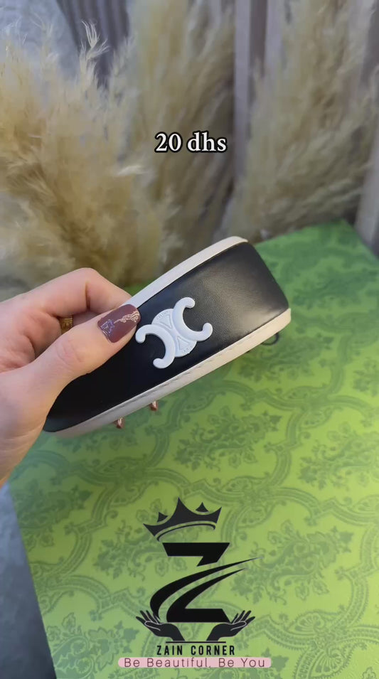 Chanel headband 

20 dhs

Zain216

اطلبوها من الوتس المثبت في الأعلى👆🏻👆🏻

تواصلو معنا 👈🏻 Zain 
For order WhatsApp pinned 👆🏻

♥️♥️♥️