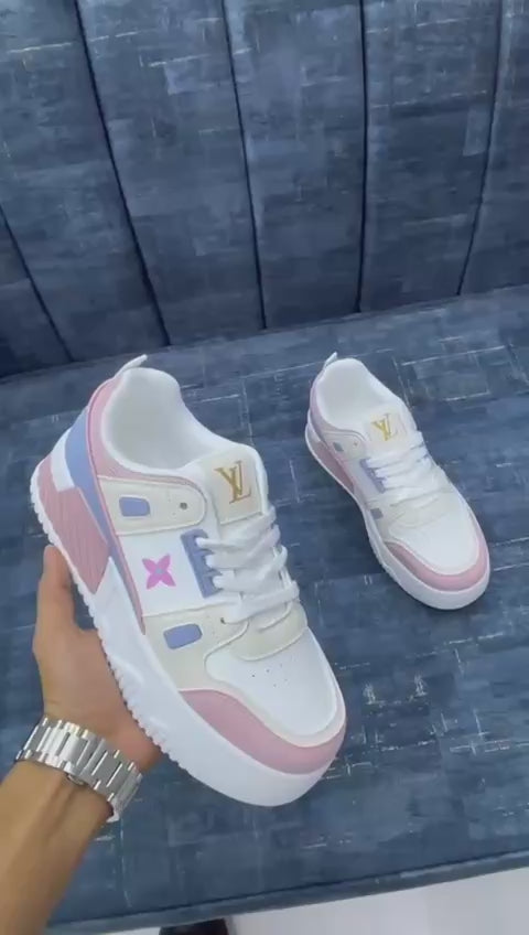 LV
Size 36to41    
75 dhs🪙💕

Zain163
♥️♥️♥️