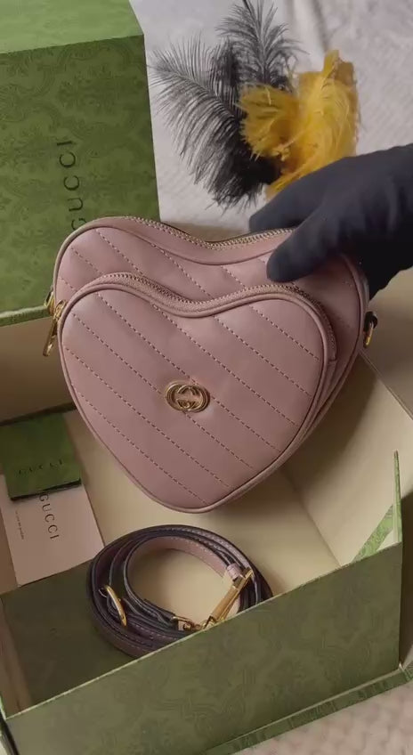 GUCCI

17cm
250 dhs🇦🇪
Top quality 

With box
🎁🎁🎁

Zain167
♥️♥️♥️