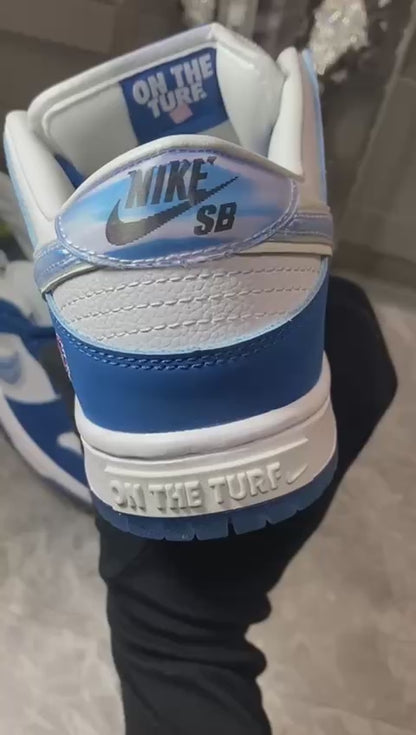 Nike SB Dunk Low "Born x Raised"💙
36-45 AVAILABLE 🤩
220 dhs🪙

Zain242
♥️♥️♥️