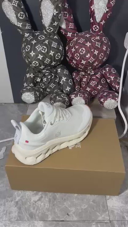 LOEWE x On Cloudtilt 2 ‘White’🤍
36-45 AVAILABLE 🤩
210 dhs🪙💚

Zain242
♥️♥️♥️