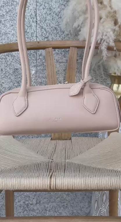 ALAIA

27cm
340 dhs🪙🌨️

Top quality

Zain167
♥️♥️♥️
