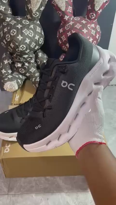 Cloudtilt 'Black Asphalt' 🖤
NEW ARRIVALS 🤩
36-45 AVAILABLE 
220 dhs🪙💚

Zain242
♥️♥️♥️