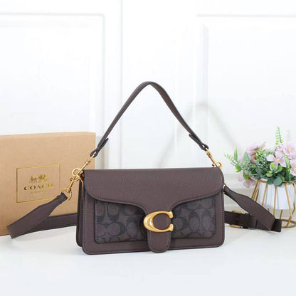 Coach   
100 dhs🌺

with box 📦 

Good quality 

Zain253
♥️♥️♥️