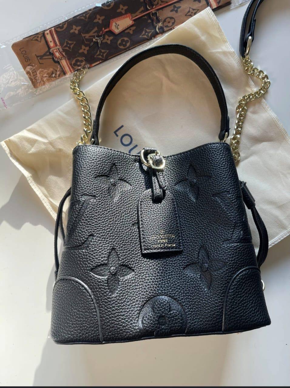Bags

LV - Gucci - Bottega - Fendi
Dior - YSL

withbox 
🎁🎁🎁

110 dhs✅

Zain143
♥️♥️♥️