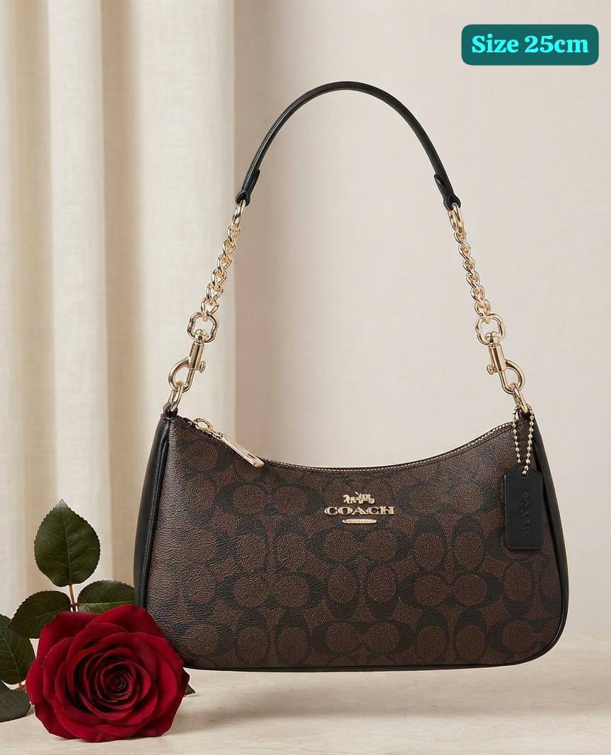 TORY BURCH
Totebag with Wrislet Zip
Canvas Material
Gold Logo And zip Hardware
Size :33 cm
Without BOX

110 dhs🇦🇪🇦🇪

Zain239
♥️♥️♥️
