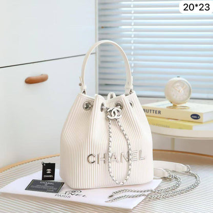 ❤️ Chanel Bucket
1️⃣ First quality
Size : 20 * 23 cm
95 dhs✅

Zain115
♥️♥️♥️