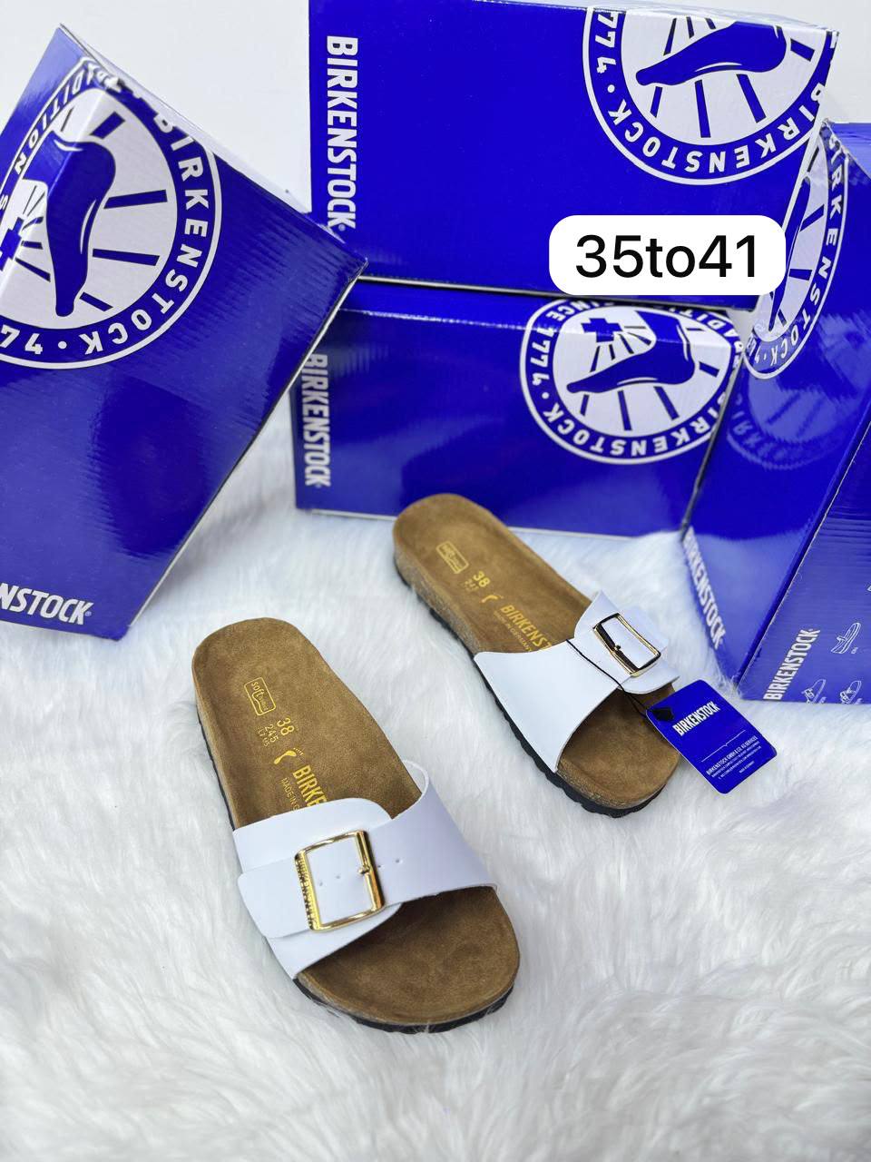 BRIKENSTOCK 

SIZE mention on picture 
105 dhs🇦🇪🇦🇪

Zain21
♥️♥️♥️