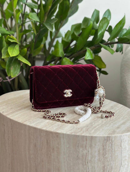 Chanel 
        19cm
210 dhs🗽

Zain131
♥️♥️♥️